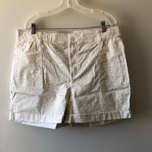 Lane Bryant The Softest Short Collection Mid Rise Size 18 NWT Tan Leopard Print